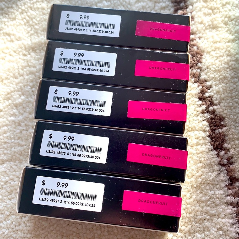 H&M - Cream Lipstick Dragon Fruit
